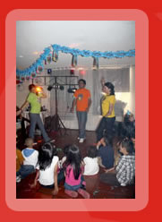 Shows musicales, mini carnavalito con sonido, luces y recreacion.